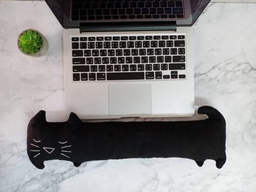 csuklotato-laptophoz-apro-ajandek-noknek