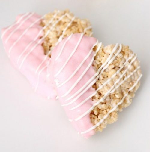 Szív alakú Valentin napi sütemény