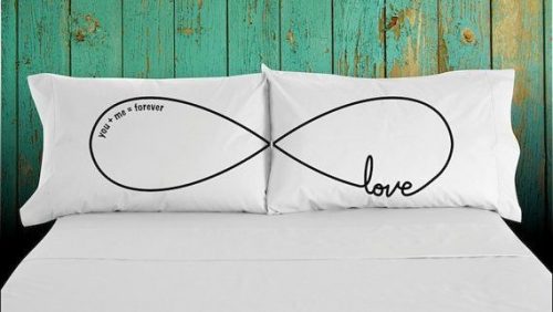 Valentin napi párna