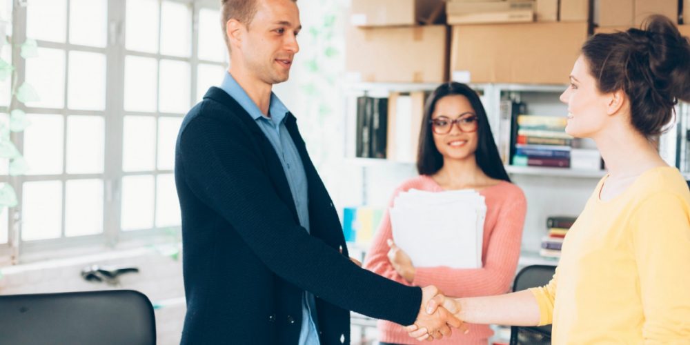 Céges ajándékcsomag belépő kollégáknak - borítókép